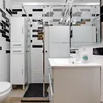 아파트 целиком, классная студия, в 3 мин от пляжа 230 м,торревьеха