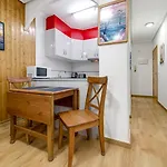 целиком, классная студия, в 3 мин от пляжа 230 м,торревьеха 아파트 또레비에하