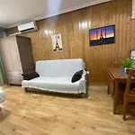 целиком, классная студия, в 3 мин от пляжа 230 м,торревьеха * 또레비에하