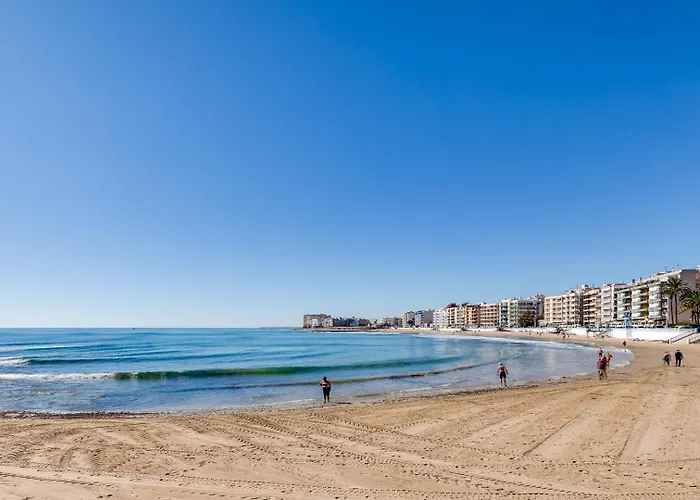 Appartement целиком, классная студия, в 3 мин от пляжа 230 м,торревьеха Torrevieja