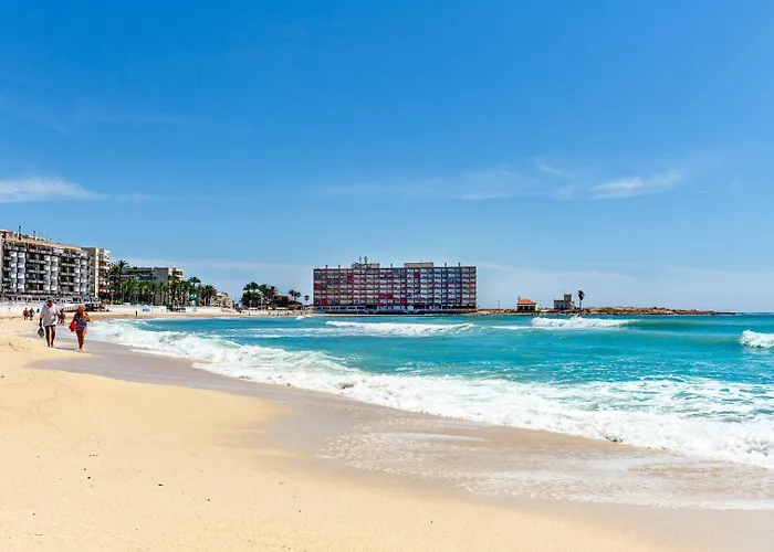 целиком, классная студия, в 3 мин от пляжа 230 м,торревьеха