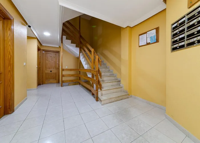 Appartement целиком, классная студия, в 3 мин от пляжа 230 м,торревьеха