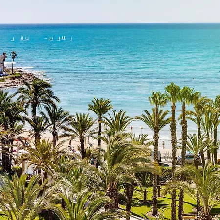целиком, классная студия, в 3 мин от пляжа 230 м,торревьеха * Torrevieja