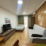 целиком, классная студия, в 3 мин от пляжа 230 м,торревьеха Apartment