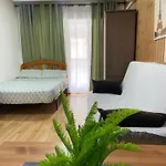 Apartment целиком, классная студия, в 3 мин от пляжа 230 м,торревьеха *