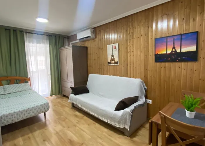 Daire целиком, классная студия, в 3 мин от пляжа 230 м,торревьеха Torrevieja